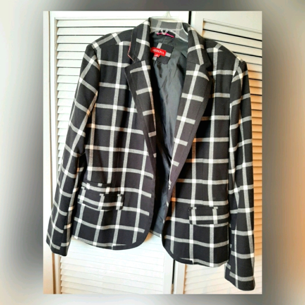 NWT Black & White Blazer